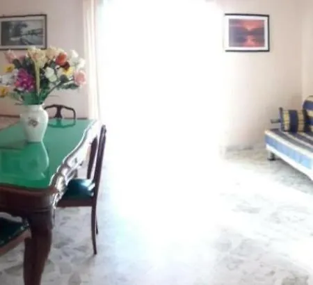 Semesterbostad House